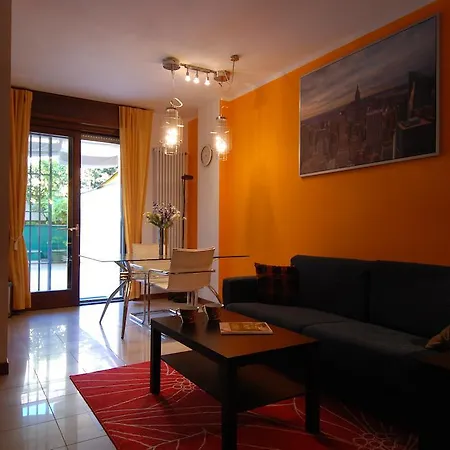 Apartamento Brianza Halldis *